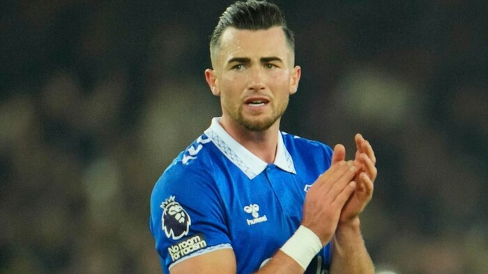 ... und Jack Harrison