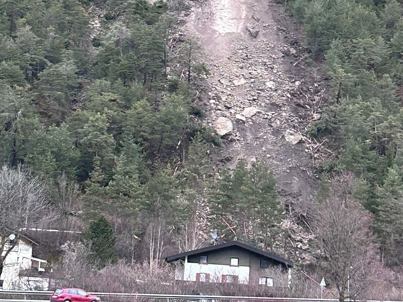 Die Abbruchstelle am Samstagvormittag. (Bild: Gemeinde Mils)