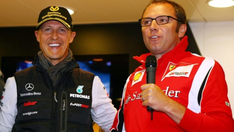 Stefano Domenicali (r.) und Michael Schumacher im jahr 2011 (Bild: GEPA pictures)