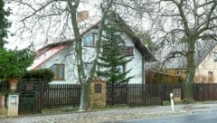 So sieht das Elternhaus des Amokläufers in der Nähe von Prag aus. (Bild: Reinhard Holl)