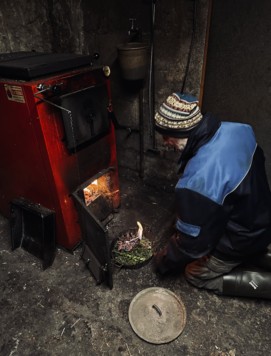 Wer kennt den Brauch des Rauchens? In vielen Kärntner Familien wird der Brauch zu Weihnachten aufrechterhalten. (Bild: zVg)