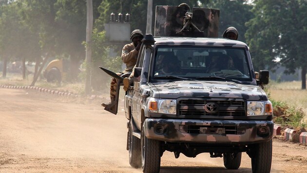 Soldaten der nigerianischen Armee (Archivbild) (Bild: APA/AFP/Audu Marte)