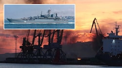 Russlands brennendes Kriegsschiff „Nowotscherkassk“ (Bild: Krymski veter Андрей Рыков - stock.adobe.com, Krone KREATIV)