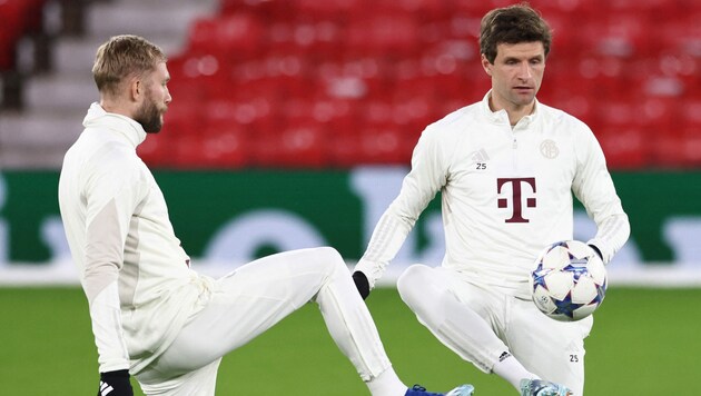 Konrad Laimer (l.) und Thomas Müller gehen kommende Saison in neuen Farben auf Titeljagd.