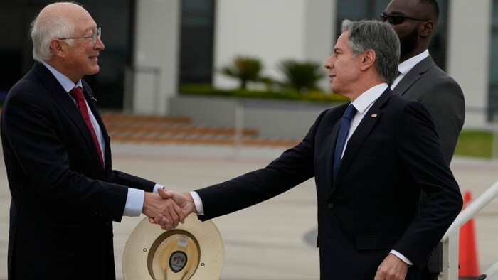 US-Außenministet Antony Blinken und der US-Botschafter in Mexiko Ken Salasar