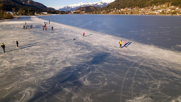 Der Weißensee ist zum Eislaufen freigegeben.  (Bild: weissensee)