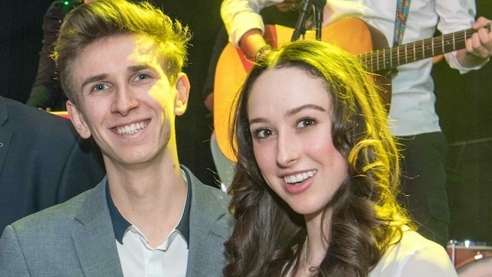Daniel Tschofenig mit seiner Freundin Alexandria Loutitt.