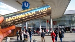 Ein Monster von einem Böller. Gekauft werden kann er in Tschechien - oder rund um den Bahnhof Floridsdorf. (Bild: Stefan Steinkogler, Matin Jöchl, Krone KREATIV)