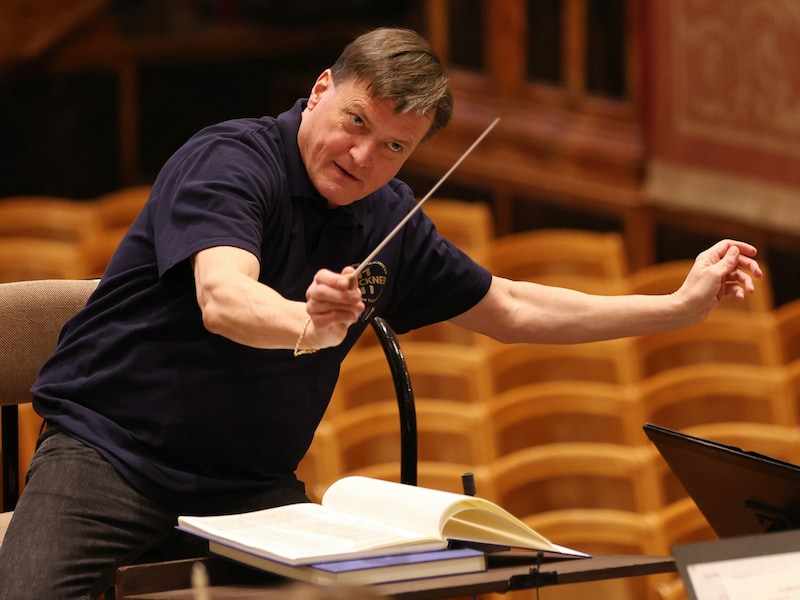 Christian Thielemann probiert mit den Wiener Philharmonikern (Bild: Dieter Nagl für die Wiener Philharmoniker)