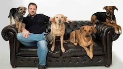 Martin Rütter, „Der Hundeprofi“ aus dem Fernsehen, setzt sich auch für ein Verbot der privaten ...