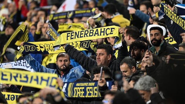Kein Spiel haben Fenerbahce- und Galatasaray-Fans in Riad zu sehen bekommen … (Bild: AFP)