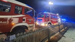 Ein Mädchen alarmierte die Feuerwehr und rettete dadurch seiner Familie das Leben. (Bild: FF Bruck an der Glocknerstraße)