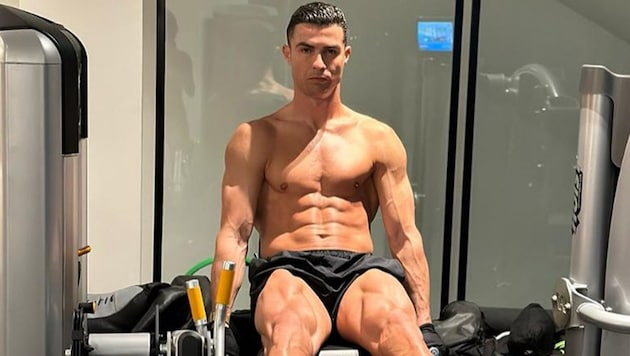 Kann er schon herzeigen, seinen Body, der Herr Ronaldo. (Bild: Instagram.com/cristiano)