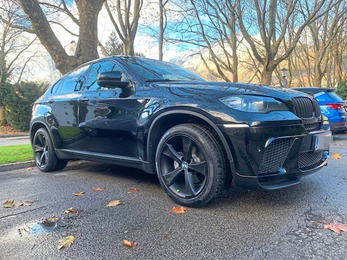 Um diesen schwarzen BMW X6 drehte sich der Fall. Der Prozess endete mit klaren Schuldsprüchen.