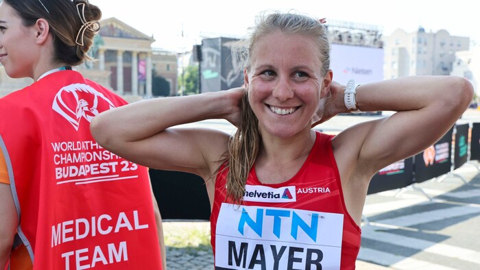 Julia Mayer