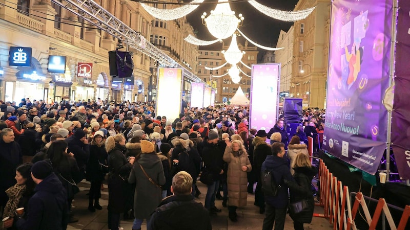 Wie auch in den vergangenen Jahren werden ebenso heuer wieder zahlreiche Beamte im Einsatz sein – besonders am Silvesterpfad. (Bild: Peter Tomschi)