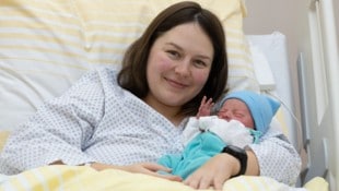 Maximilian war im Jahr 2024 das Neujahrsbaby von OÖ, er wurde in der Uniklinik Linz geboren. (Bild: Land OÖ/Andreas KRENN)