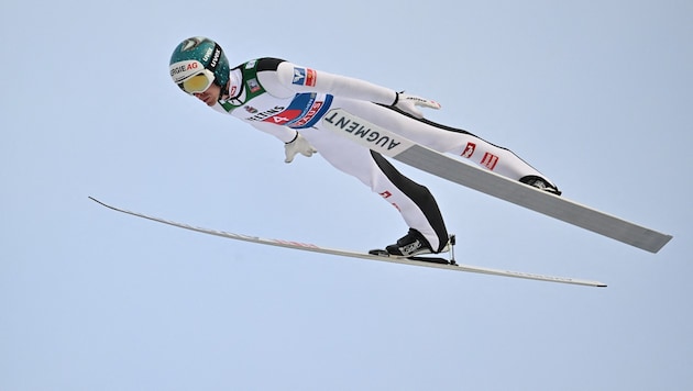 Michael Hayböck reist mit guter Form zur Skiflug-WM. (Bild: APA/AFP/KERSTIN JOENSSON)