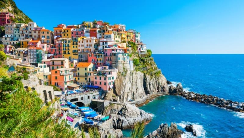 Der etwa zwölf Kilometer lange Küstenstreifen der Italienischen Riviera „Cinque Terre“. (Bild: smallredgirl - stock.adobe.com)