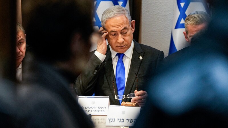 İsrail Başbakanı Benjamin Netanyahu ABD'nin planları karşısında dehşete düştü. (Bild: AFP)