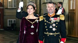 Alle Blicke waren beim Neujahrsbankett in Kopenhagen auf Kronprinzessin Mary und Kronprinz Frederik gerichtet. (Bild: APA/Keld Navntoft/Ritzau Scanpix via AP)