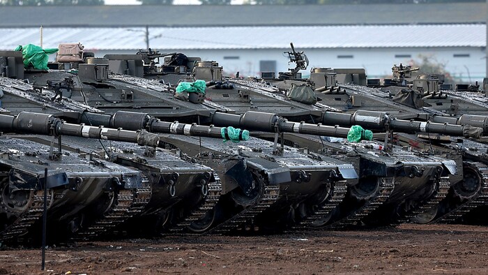 Israelische Kampfpanzer an der Grenze zum Gazastreifen