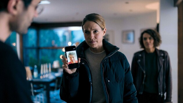 Kommissarin Johanna Stern sucht Zeugen für den Mordfall in „Tatort: Avatar“. (Bild: SWR Christian Koch)