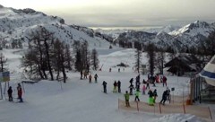 Auch im neuen Jahr sind die Skiparadiese gut ausgelastet – so wie hier bei schönem Wetter in Hinterstoder. (Bild: skisport.com)