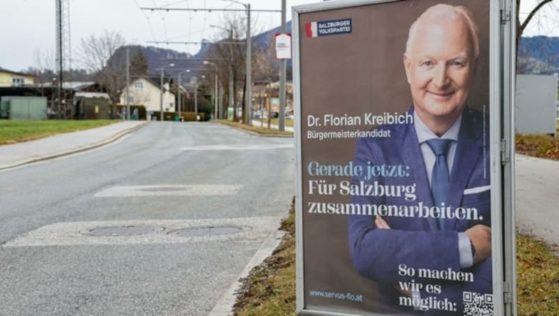 In der Stadt Salzburg plakatieren die Parteien ihre Kandidaten schon fleißig. (Bild: Tschepp Markus)