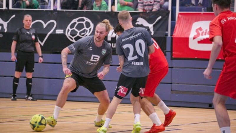 Bei Feiser und Co. sahen die Gegner meist nur den Namen am Trikot. (Bild: Josef Kühnhold)