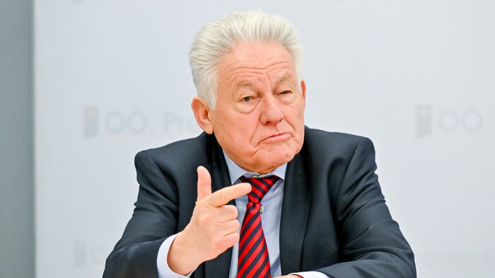 Oberösterreichs Alt-Landeshauptmann Josef Pühringer präsentiert die Agenda für die Senioren. Der ...