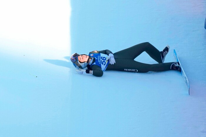 Alex Loutitt landete im Schnee, kann aber am Donnerstag unverletzt wieder springen.