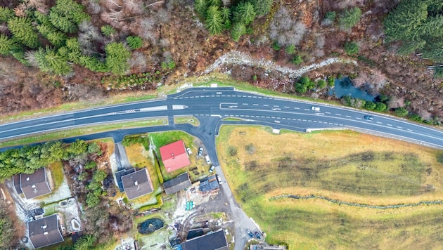 Die Felbertauernstraße (B 108) im Bereich Weirer in St. Johann im Walde in Osttirol wurde neu gestaltet.  (Bild: Land Tirol)