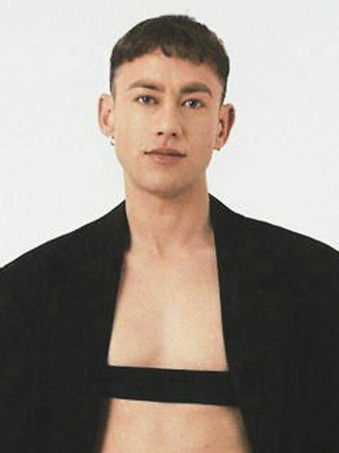 Olly Alexander kennen Serienfans aus „It’s A Sin“.