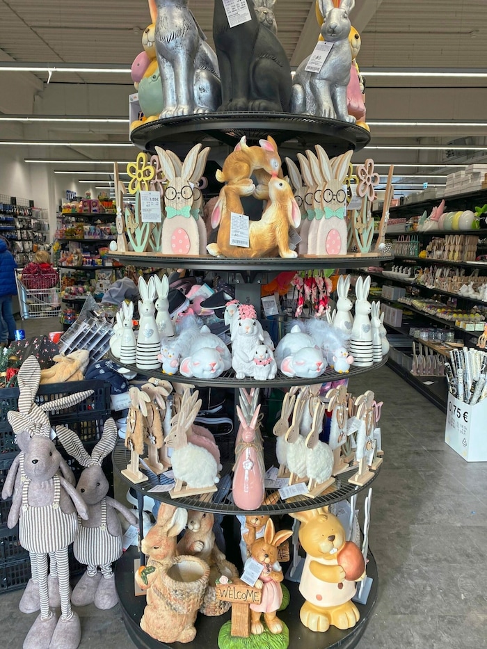 Weihnachten ist kaum vorbei, schon lacht bei Tedi der Osterhase aus den Regalen.