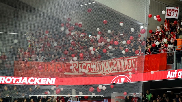 Die Fans müssen früh in die Halle. (Bild: GEPA pictures/ Matic Klansek)