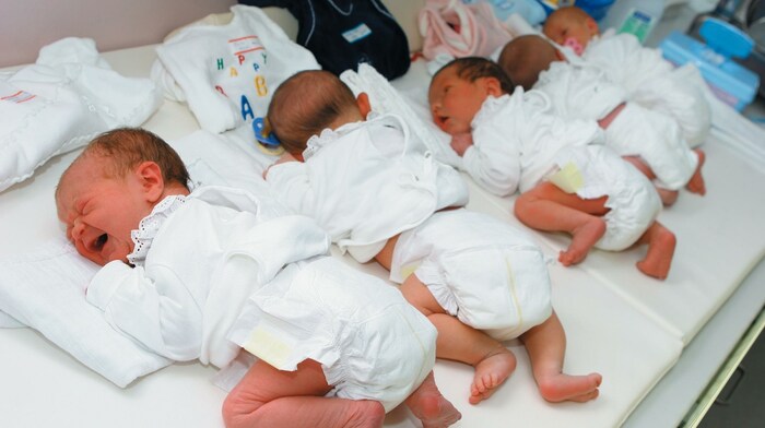 Auf den Babystationen in Oberösterreichs Spitälern kann es manchmal laut sein.