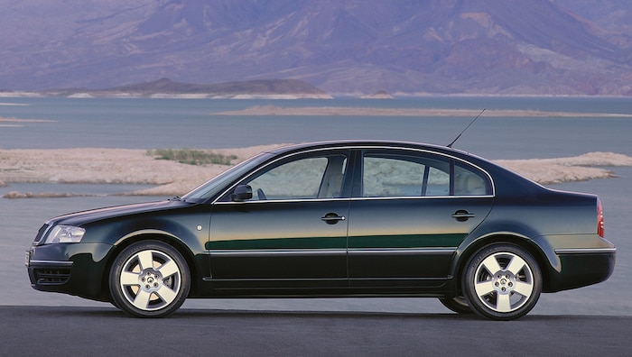 Mit der Weltpremiere des Škoda Superb auf der Frankfurter IAA 2001 kehrte Škoda in die obere ...