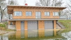 Der Wasserstand beim Neubau am Pichlinger See ist weiter am Steigen. (Bild: Dostal Harald)