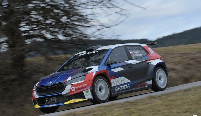 Julian Wagner hat im neuen Skoda erst wenige Kilometer absolviert, gilt aber auf Schnee als heißer Kandidat. 