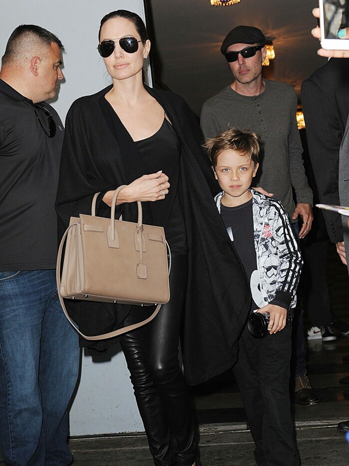 Angelina Jolie mit Sohn Knox und Bruder James Haven im Jahr 2016