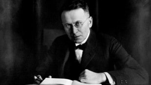 Der Journalist, Schriftsteller und Satiriker mit der scharfen Feder Karl Kraus gehört zu den Jubilaren des Jahres. (Bild: ullstein - Wien Museum / Ullstein Bild / picturedesk.com)