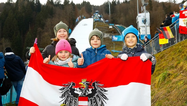 Sophia (v.li.), Julia, Christoph und Paula besuchen das Dreikönigsspringen zum ersten Mal. (Bild: Gerhard Schiel)