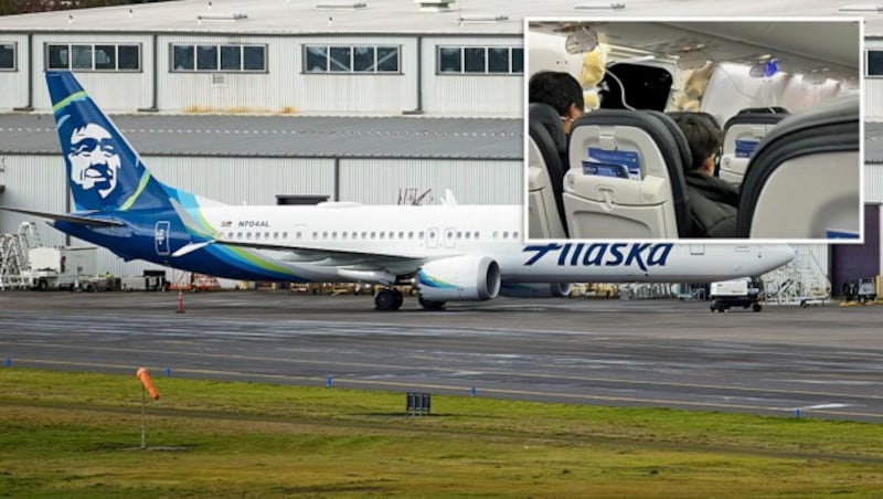 Ein Stück der Kabine brach weg (siehe kl. Bild) und das Passagierflugzeug der Alaska Airlines musste in Portland notlanden. (Bild: AP, Krone KREATIV)