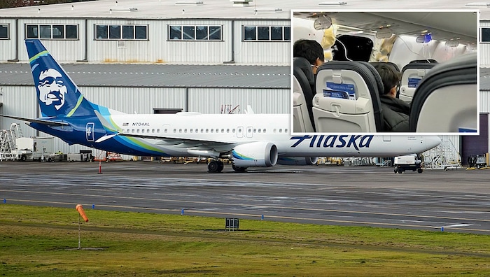 Ein Stück der Kabine brach weg (siehe kl. Bild) und das Passagierflugzeug der Alaska Airlines ...