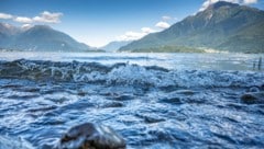 In einigen Bereichen des Sees ist das Baden verboten, weil dort starke Strömungen herrschen.