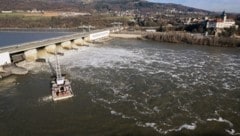 Die gewaltige Macht des Wassers deckt von hier aus im Jahr den Strombedarf von etwa 100.000 Haushalten ab. (Bild: Molnar Attila)