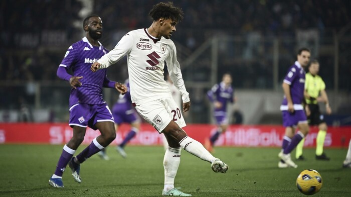 Aktuell spielt Lazaro beim FC Turin.
