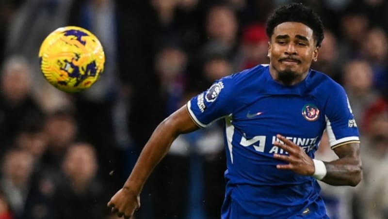 An der Stamford Bridge spielt Ian Maatsen aktuell keine große Rolle. (Bild: APA/AFP/Glyn KIRK)