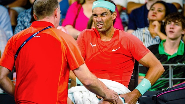 Rafael Nadal musste aufgrund einer neuen Verletzung für die Australian Open absagen. (Bild: APA/AFP/Patrick HAMILTON)